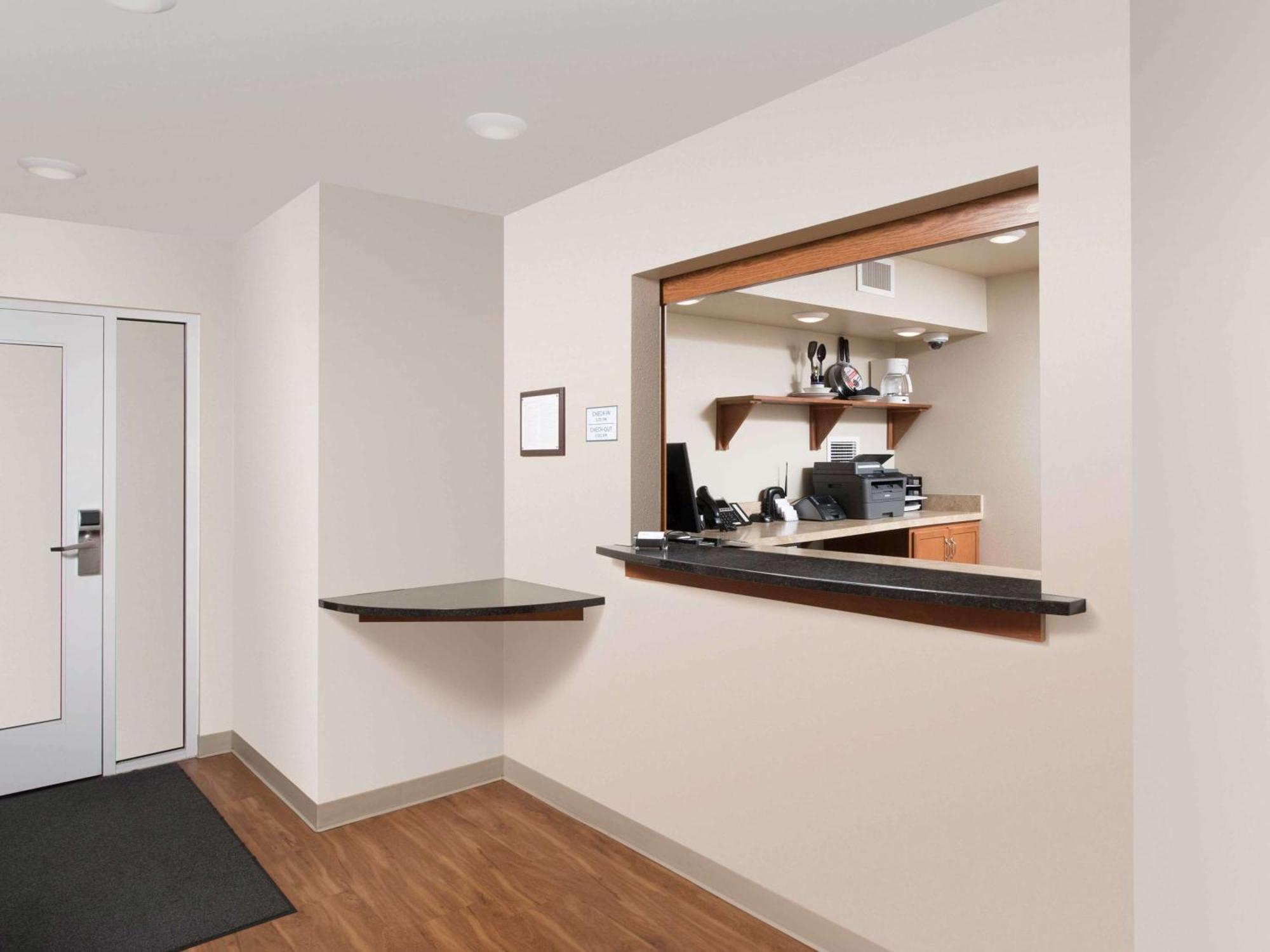 Extended Stay America Select Suites - Fort Myers Eksteriør billede